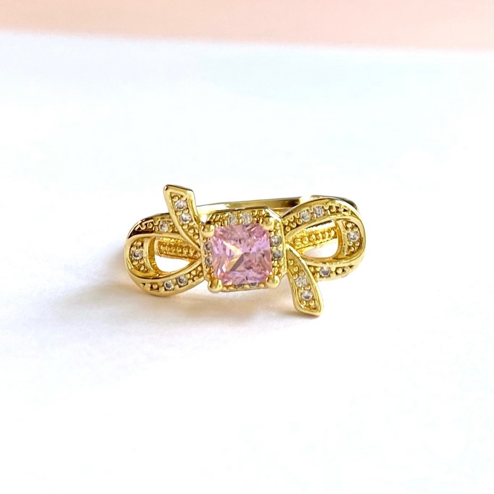 Kate Spade Gold Tone Dazzling Pink Bow Ring Size 7 NEW